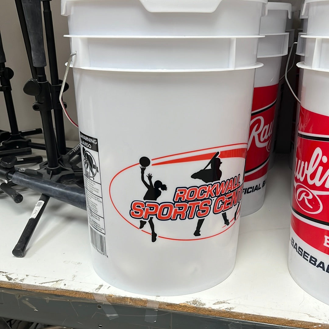 BUCKET OF BALLS 30 total RAWLINGS