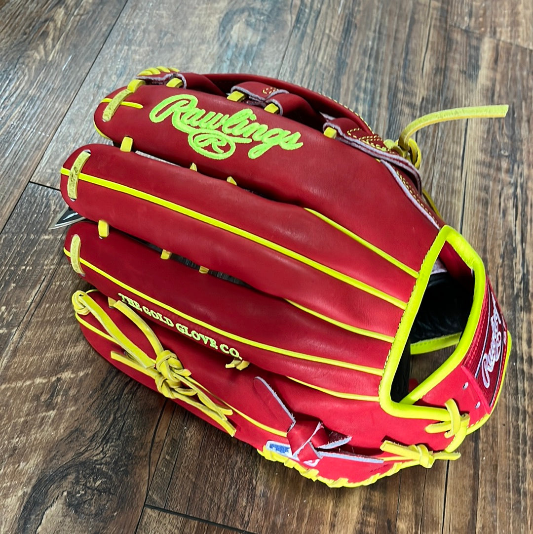 JULY GLOVE OF THE MONTH RPRORA13S RHT