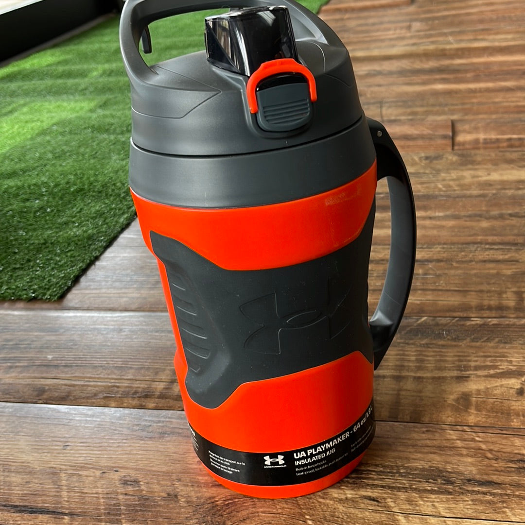 UA 64oz playmaker jug UA70020-30003-OSFA